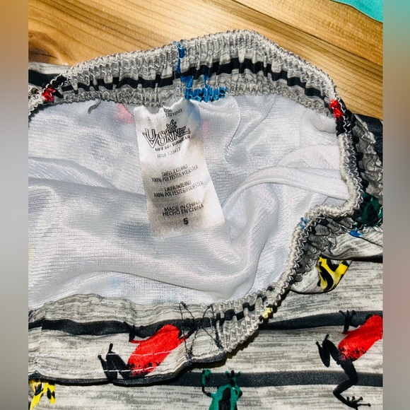 UV SKINZ Toddler Boy Swim Set w/ Hat size 5 & Extra pair of Zero X Sz 5/6 Trunks - Picture 7 of 14